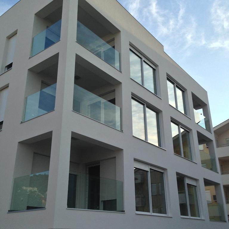 Apartments Exclusive Palace โตรกีร์ ภายนอก รูปภาพ