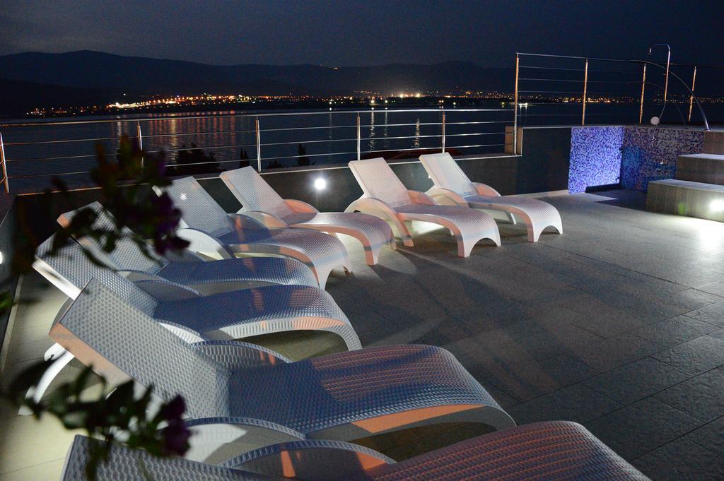 Apartments Exclusive Palace โตรกีร์ ภายนอก รูปภาพ